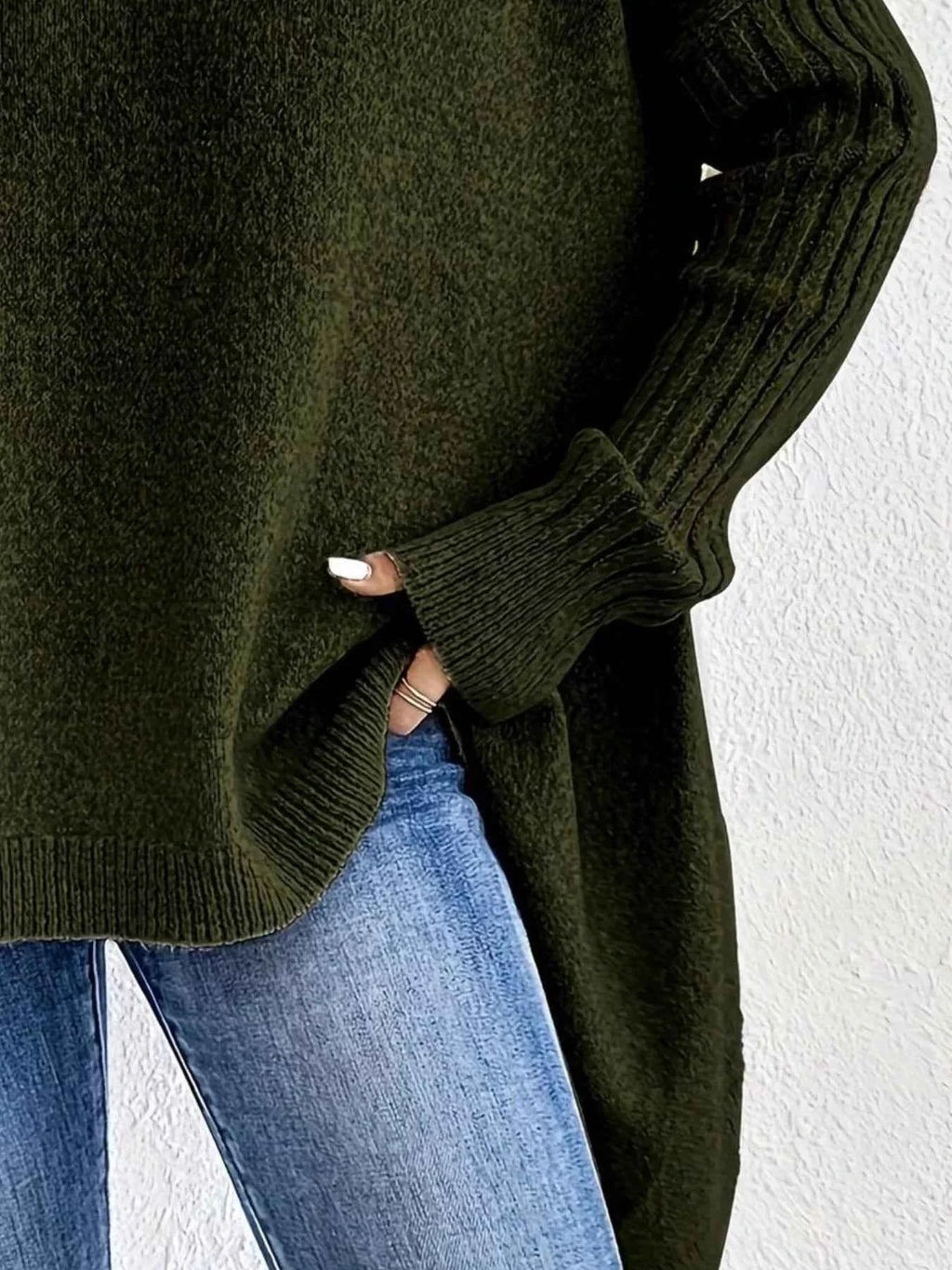 Turtleneck Dropped Shoulder Sweater 461671e9-ada4-416f-943a-88958538ae87-Max-Origin