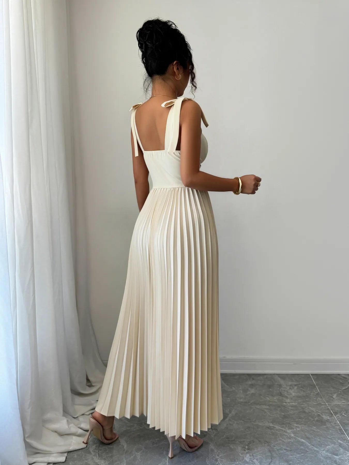 Pleated Tie-Shoulder Maxi Dress 46608071-40e5-4fb7-b0d8-6d7be8e6f5d7-Max-Origin