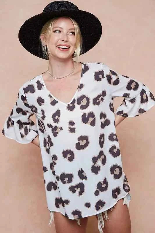 BiBi Leopard Printed V Neck Woven Top with Ruffled 46640374923543e4af6a8364da910ab5-Max-Origin