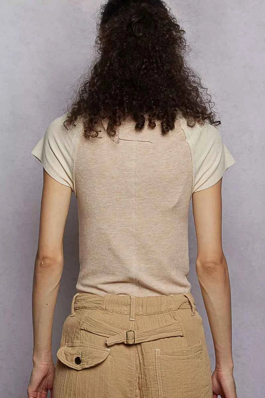 Outseam Detail Ribbed T-Shirt with Contrast Color Sleeves 4666ec9a-6293-4b29-86d7-cf7373a5afa8-Max-Origin