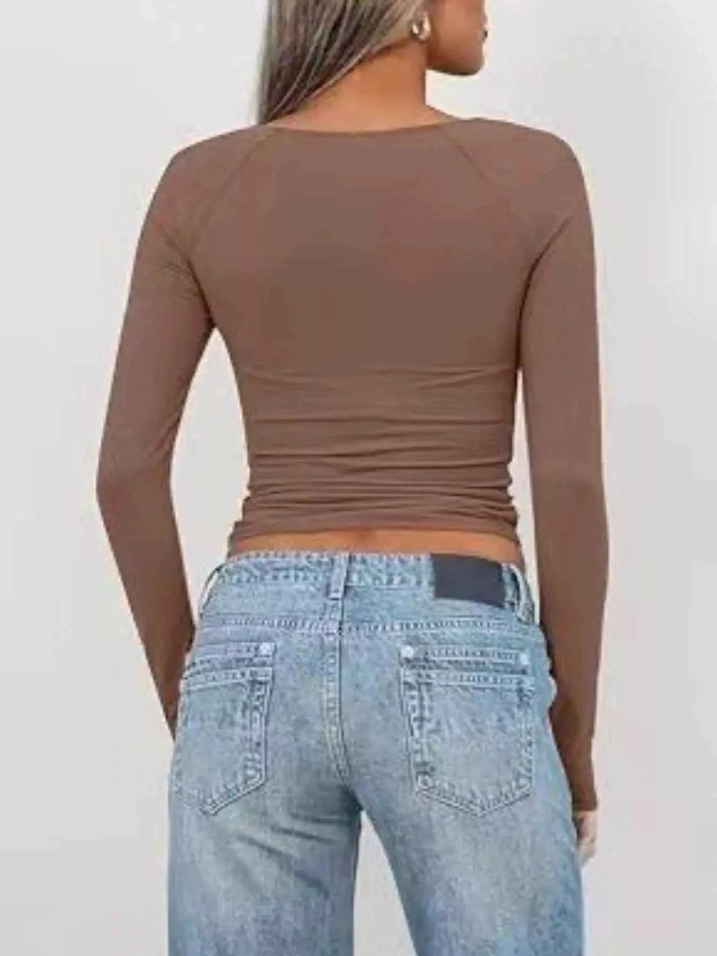 Twist Front Long Sleeve Fitted T-Shirt 473c0401-3a4b-4b8f-9bfe-a3fb475ac4bb-Max-Origin