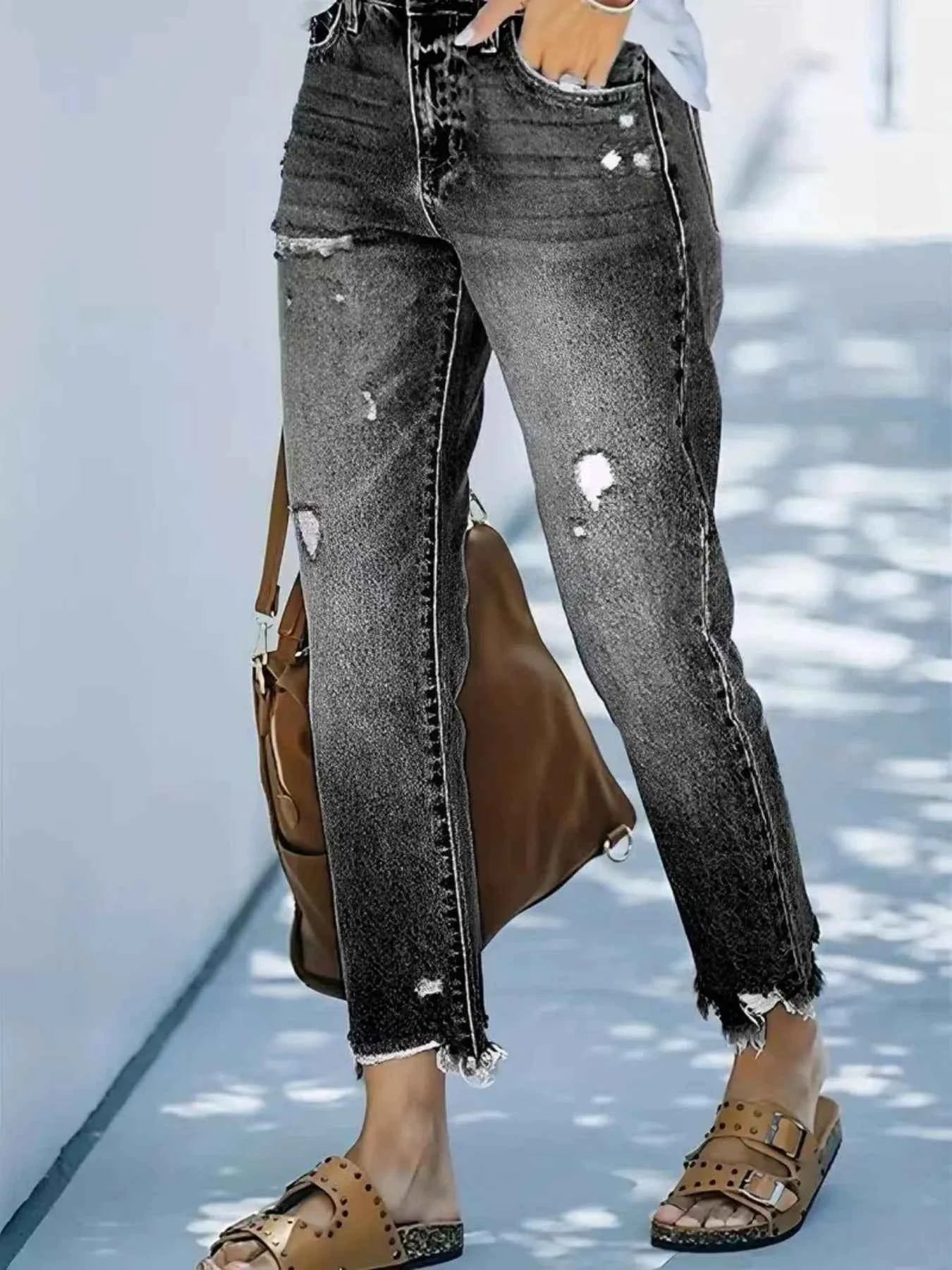 Distressed Straight Leg Jeans 4792754f535b43448a2edae951ba690a-Max-Origin