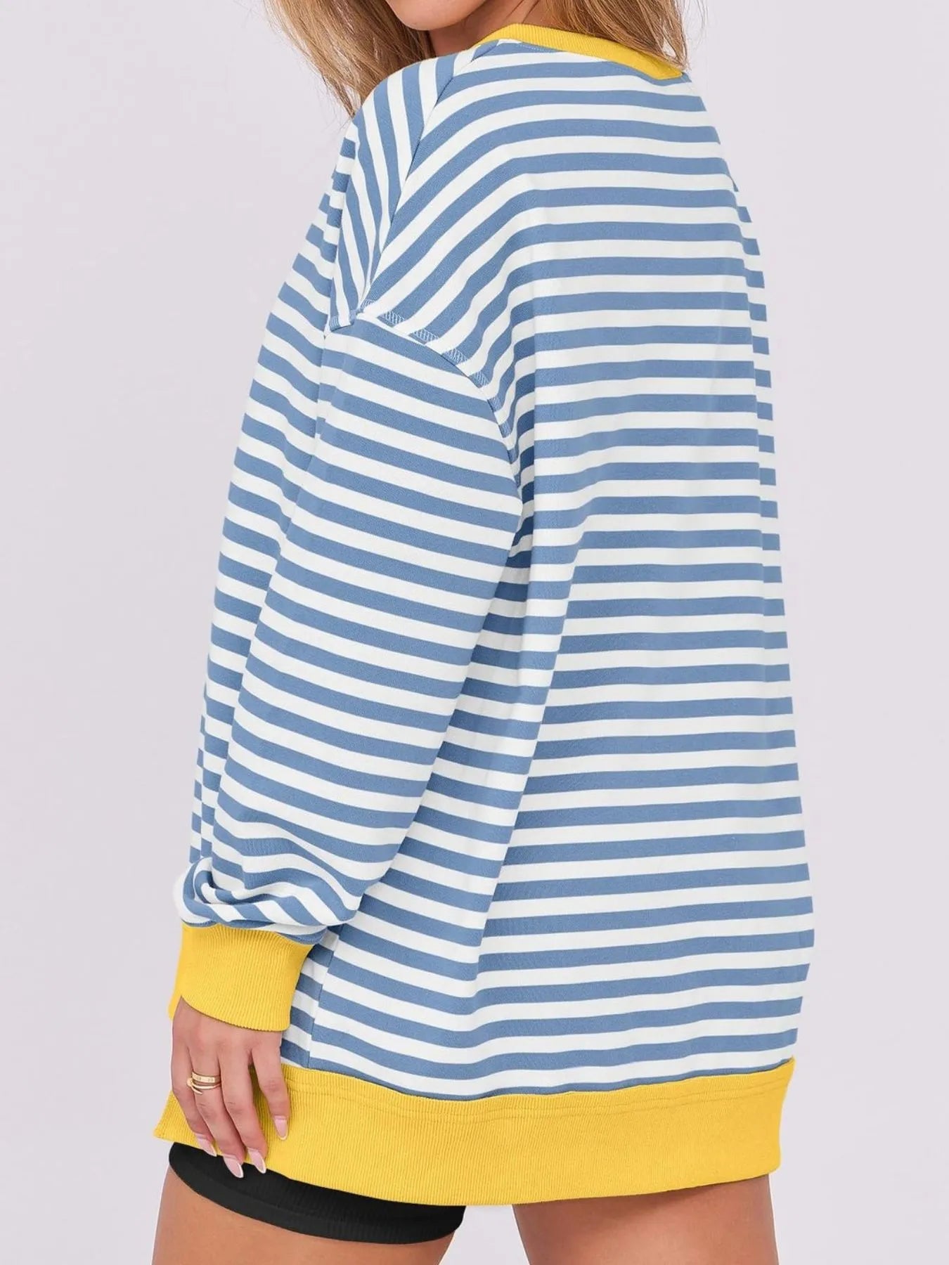 Notched Long Sleeve Oversized Sweatshirt 47e2ecd6-b86a-4661-9018-02a54c21b659-Max-Origin