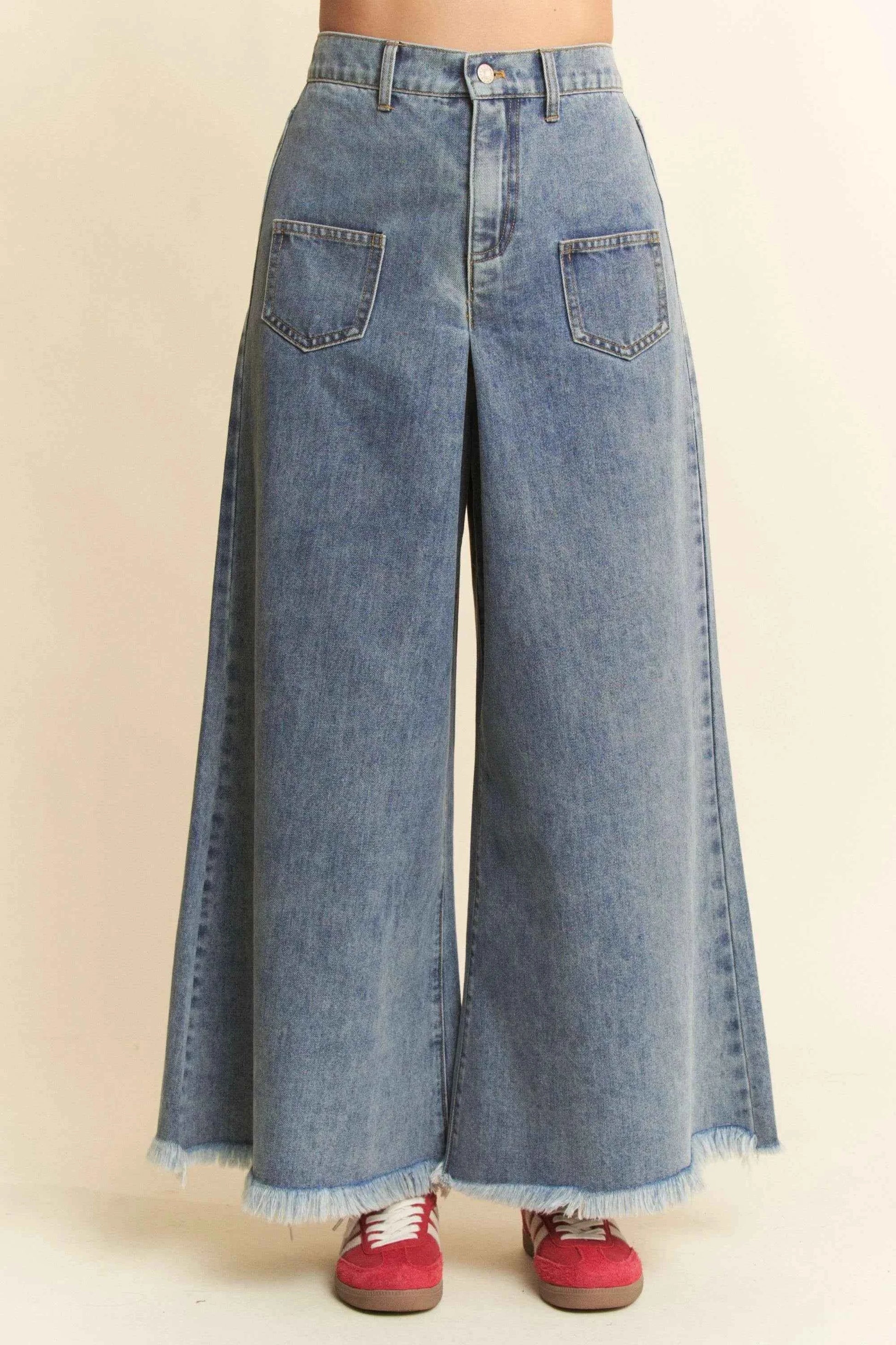 Davi & Dani Patch Pocket Wide Leg Culotte Jeans 481048d91be54a6b9812173acacc2d5b-Max-Origin