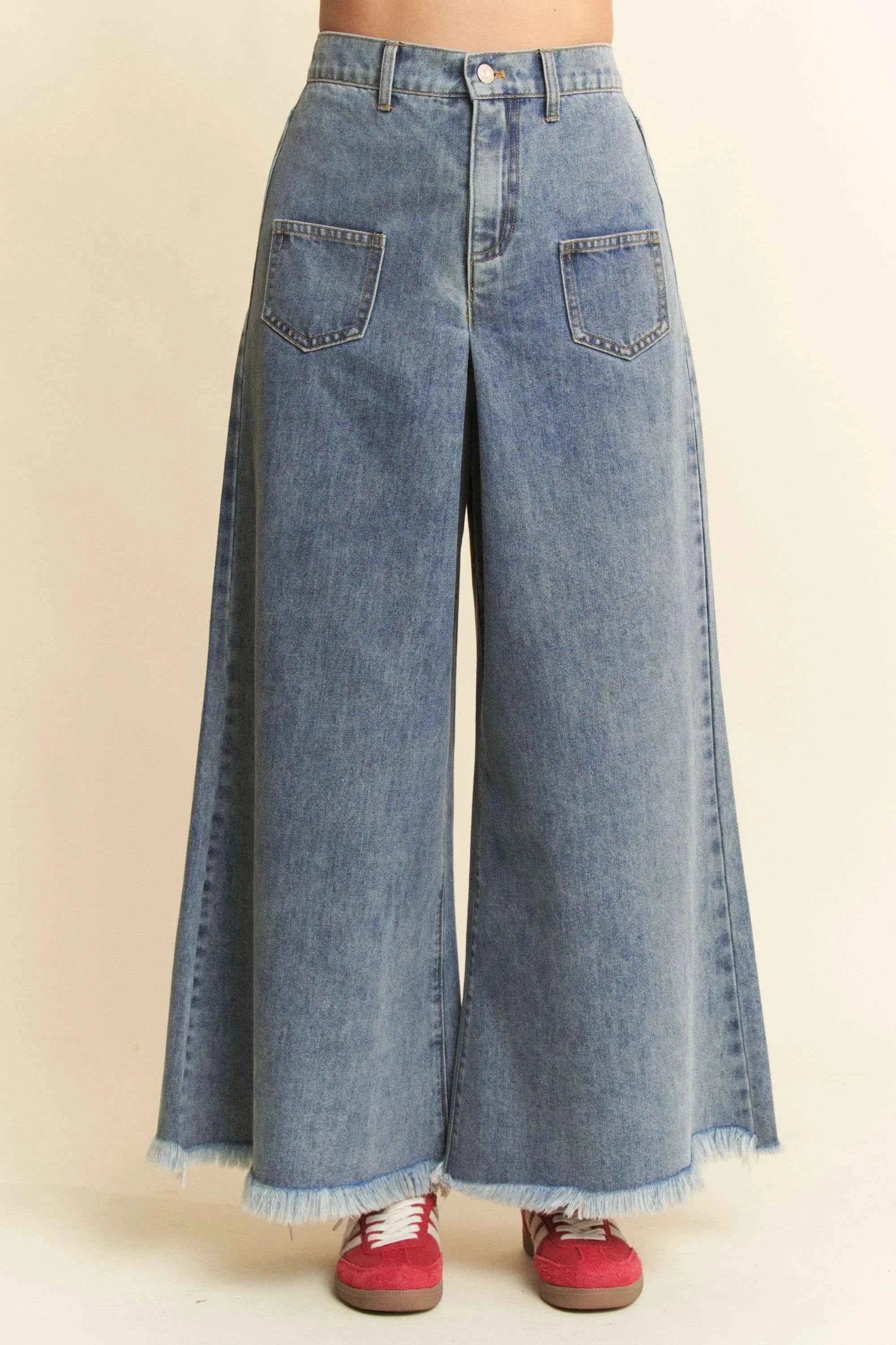 Davi & Dani Patch Pocket Wide Leg Culotte Jeans 481048d91be54a6b9812173acacc2d5b-Max-Origin