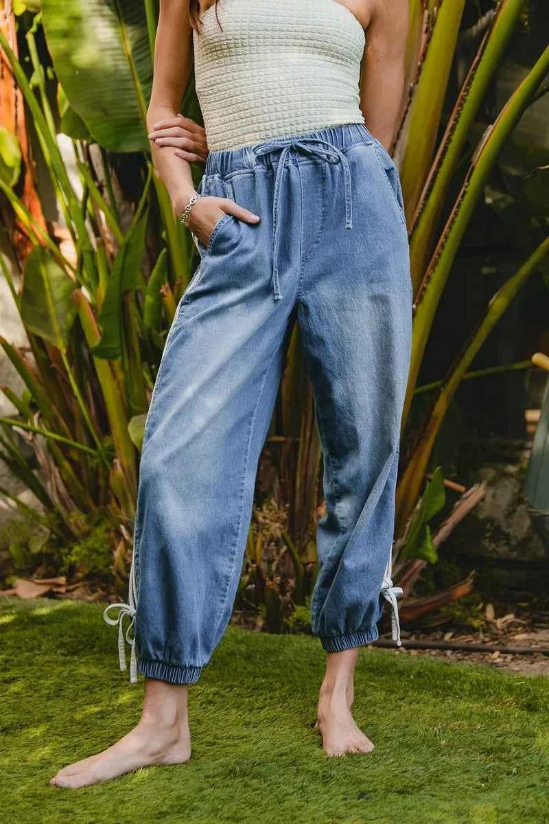 BiBi Striped Tape Details With Bot Tied Point Elastic Waist Jeans OFF WHITE 48138832773545208813f0bd9a5104e2-Max-Origin