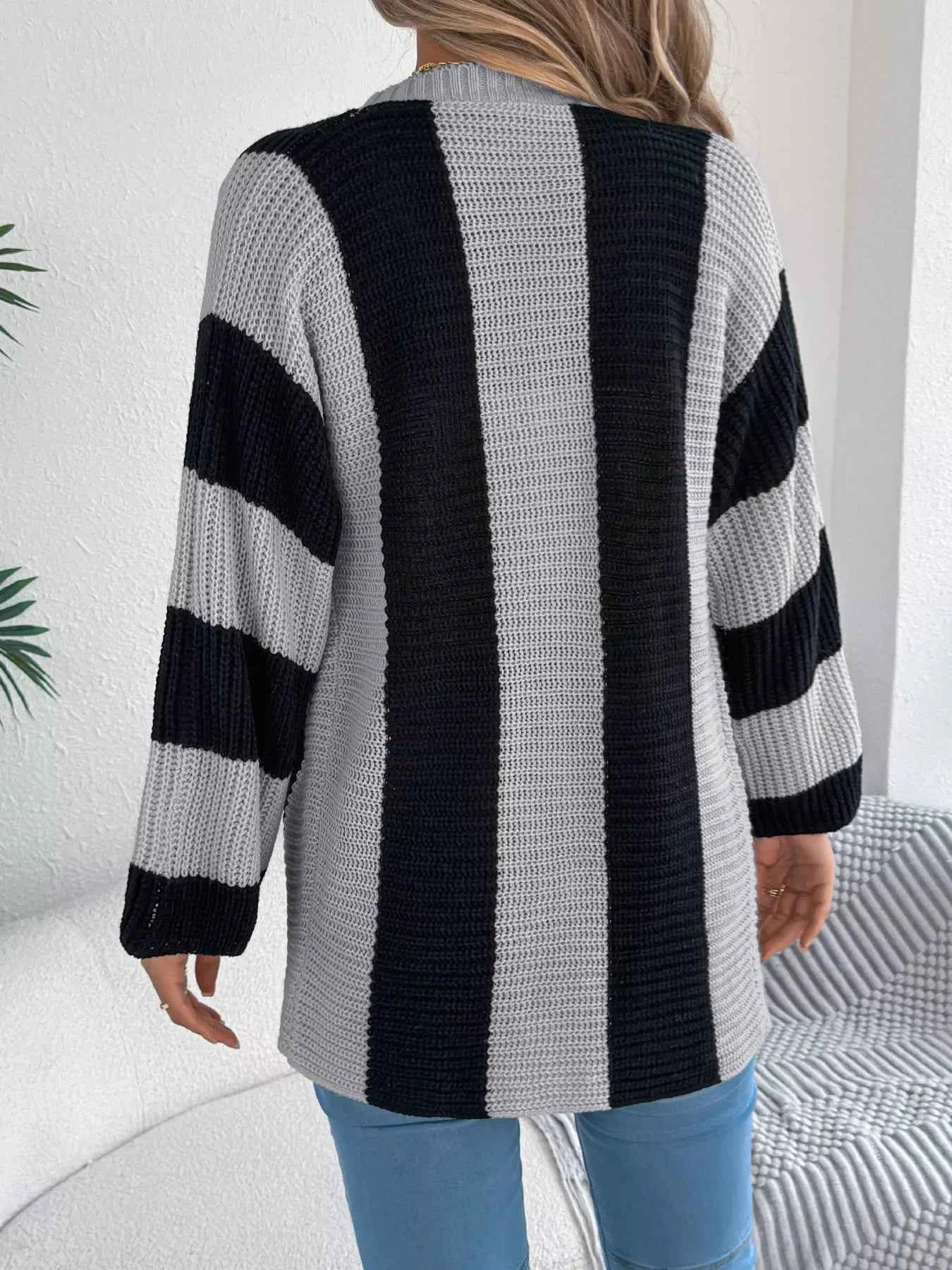 Color Block Button-Up Cardigan 4814196f30d24f2c90727bb811fbdf62-Max-Origin