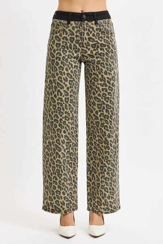 High Rise Wide Leg Leopard Printed Jeans with Contrast Waist Band Detail 4816516a1fe540aea9ee325c74e6c28f-Max-Origin