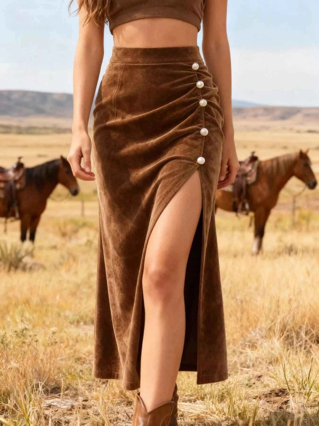 Pearl Slit Velvet Skirt