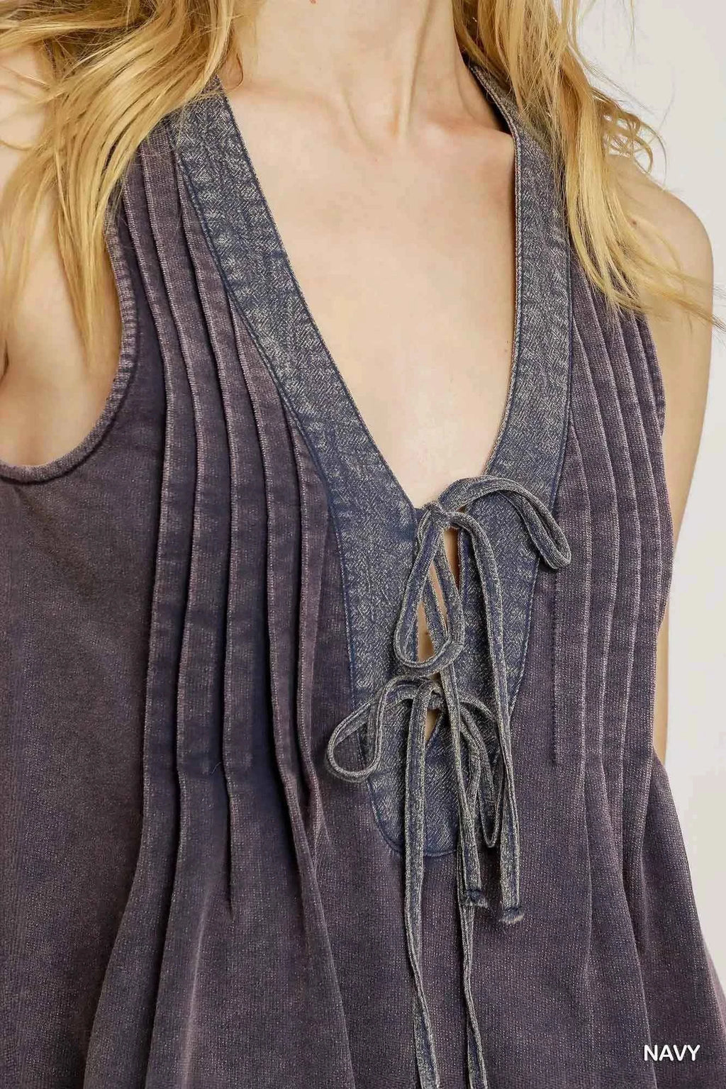 Umgee Tie Front Sleeveless Romper 484c1fe0-7a02-446e-a420-5e221a529655-Max-Origin