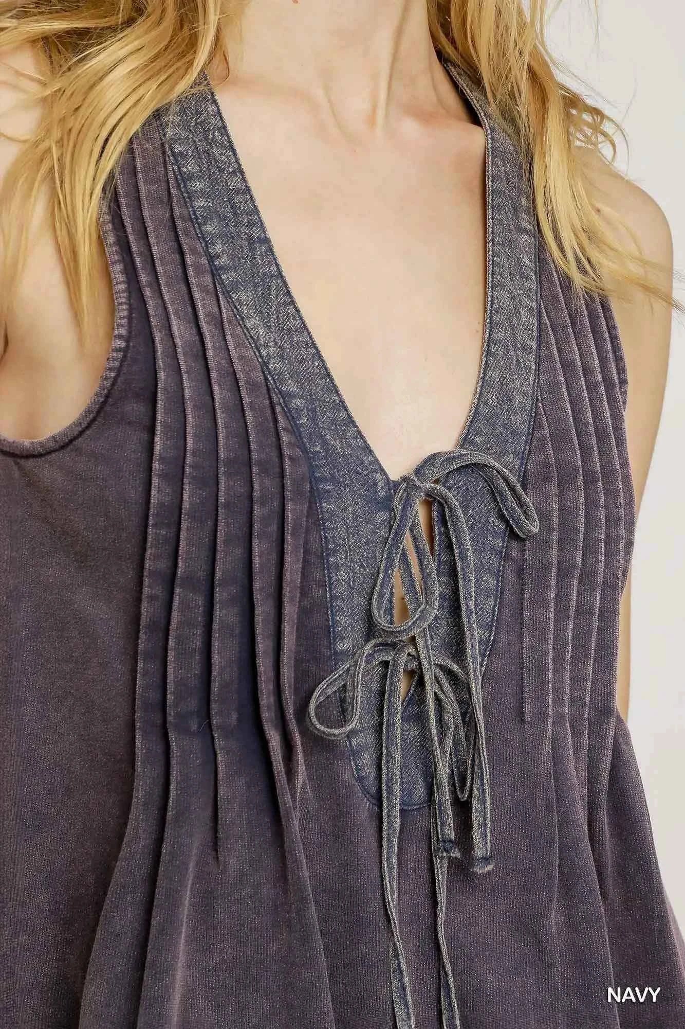 Umgee Tie Front Sleeveless Romper 484c1fe0-7a02-446e-a420-5e221a529655-Max-Origin