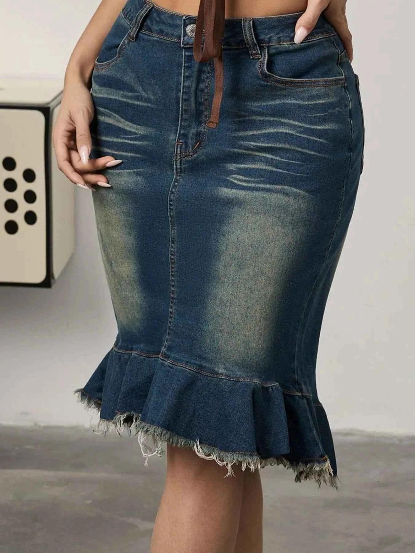 Raw Hem Mermaid Denim Skirt 4894b028-3dff-4b27-8d1d-9c3c41637704-Max-Origin