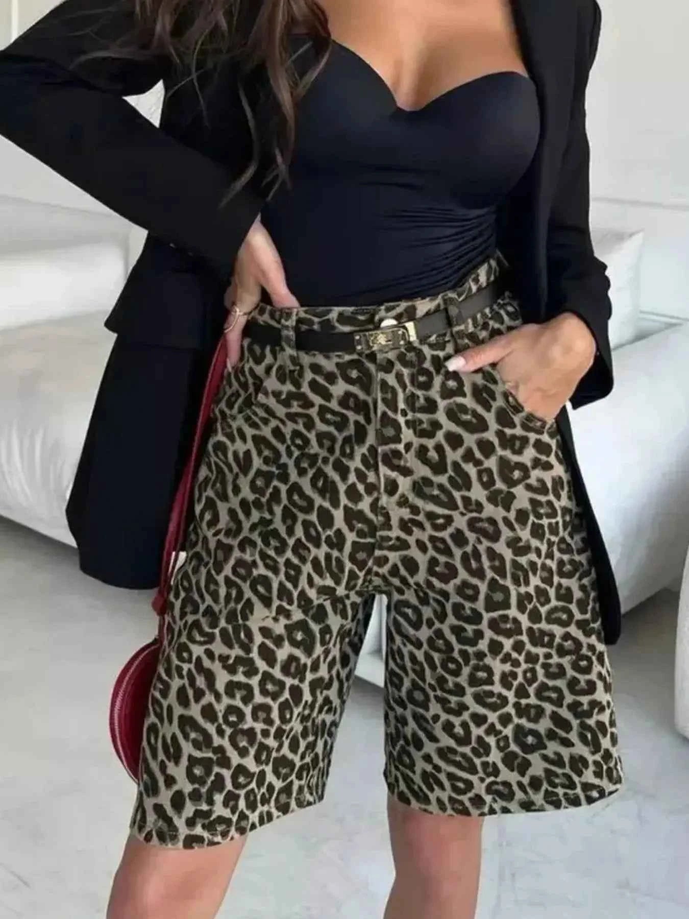 Leopard Print High-Waisted Casual Shorts 48b13f64-9e3d-44f3-b55c-22ed2ab74778-Max-Origin