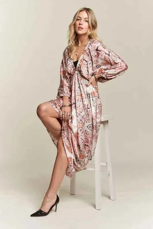 ADORA Printed V-Neck Batwing Sleeve Dress Pale Blush 48b180e5-7aa4-4ace-8950-94b62d11b41c-Max