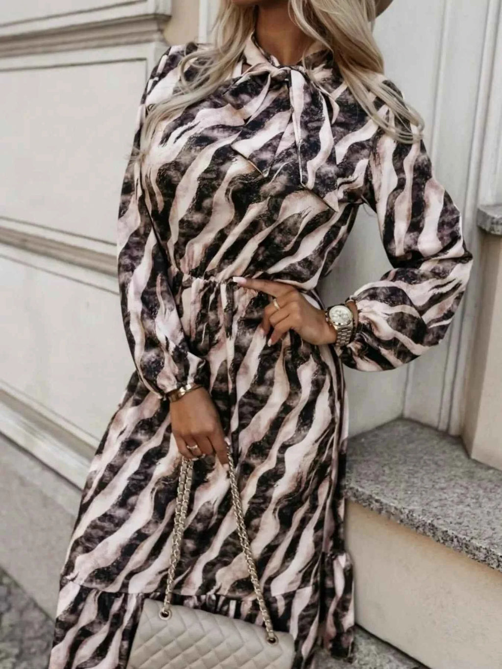 Ruffled Hem Striped Long Sleeve Dress 48cb51ad-19ee-4fd8-b093-9fd741a9d1ab-Max-Origin