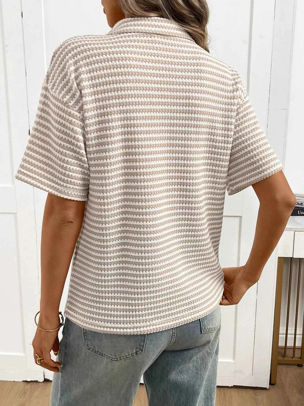 Striped Knit Short Sleeve Top 48ce512600d8400d8bf2b6ea2d650f4a-Max-Origin