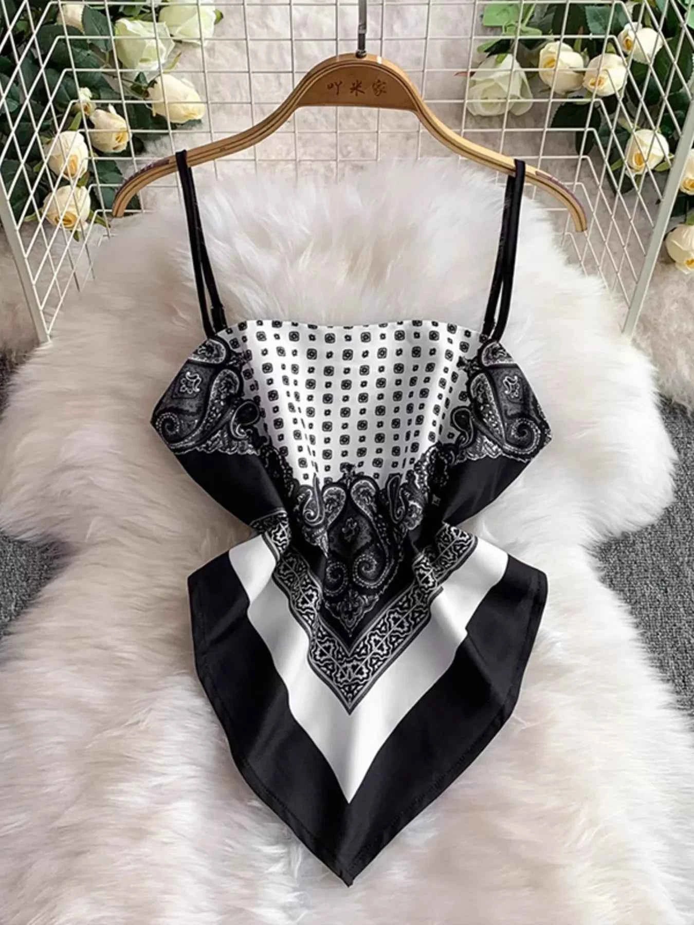 Tie Back Printed Cami and Pants Set 48d60ab4047b40e2b4d91f54558f83b1-Max-Origin
