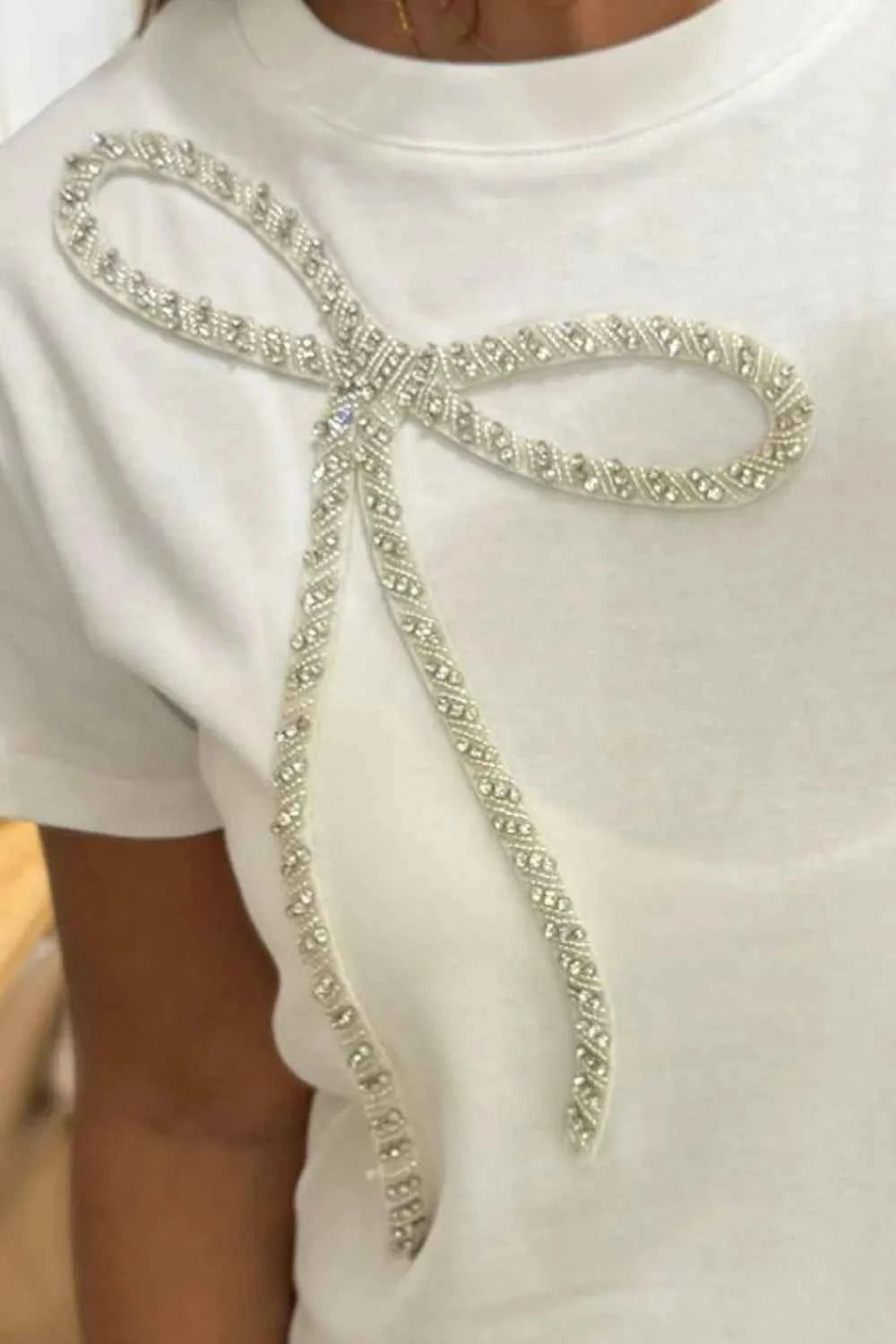 Rhinestone Bow Round Neck Short Sleeve T-Shirt 491b2ef2-5bbd-4d34-9856-8b328c5be5ff-Max-Origin