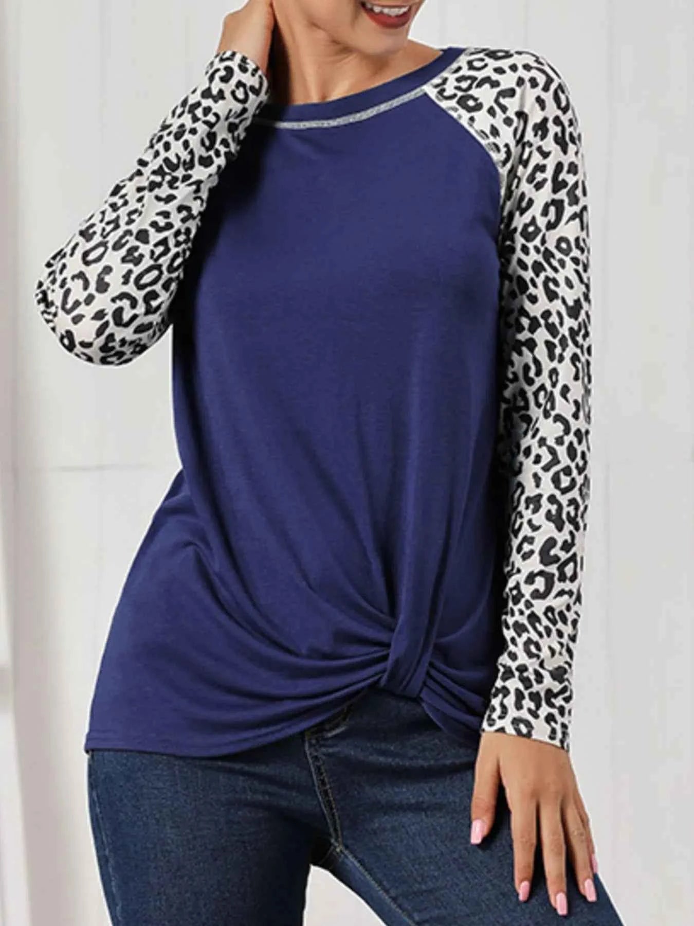 Leopard Print Raglan Sleeve Twist Hem T-Shirt