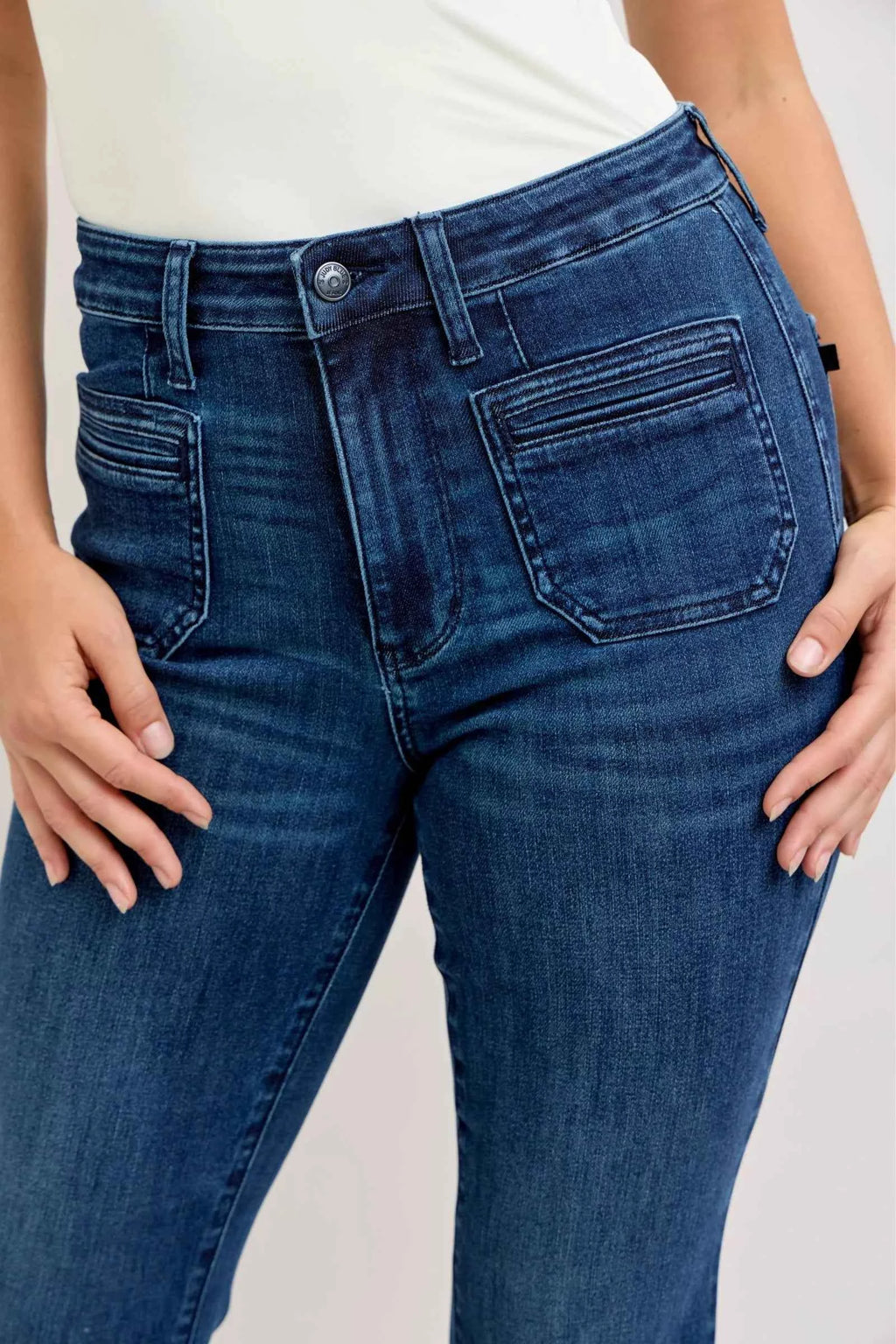 Judy Blue High-Waisted Flare Jeans with Front Pockets 49fbdf4a-b6bd-4d09-b5e7-636c706b1c81-Max-Origin