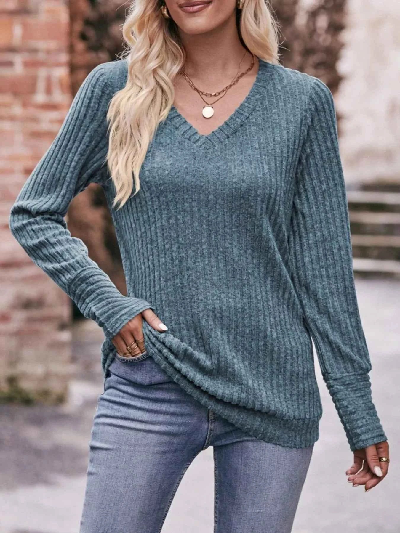 V-Neck Ribbed Knit Long Sleeve T-Shirt 4a49cd15-c947-4862-9100-f8cde6f17a17-Max-Origin