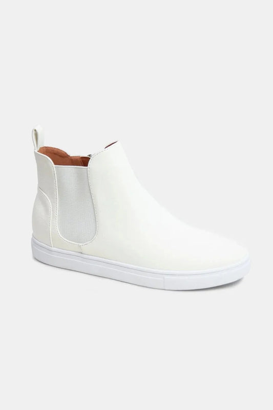Beast Fashion Faux Suede Elastic Side Panel Sneakers 4ae076de-1c41-4026-8999-297c2f275990-Max