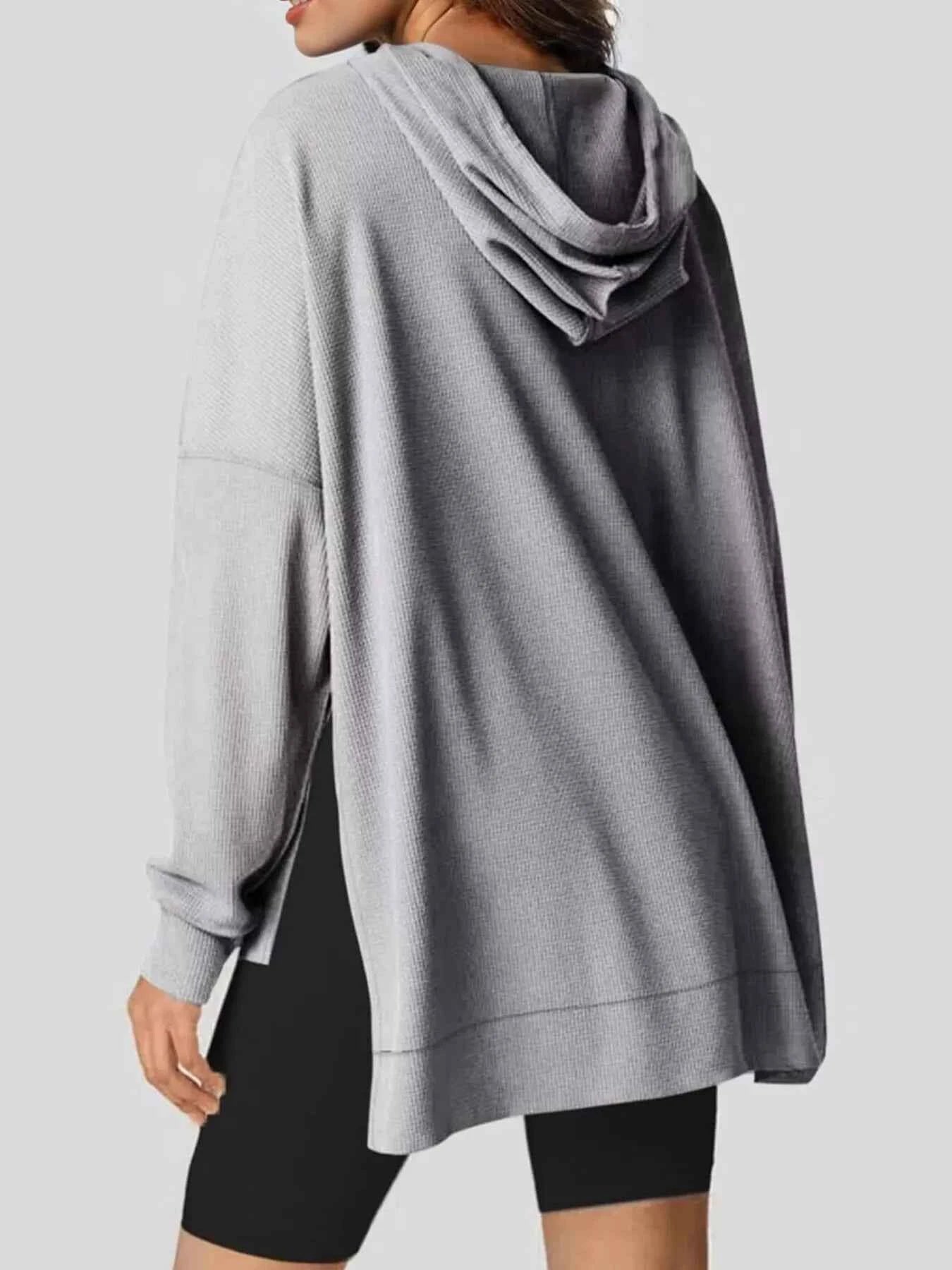 High-Low Hoodie with Kangaroo Pocket 4b0d583bf7e049469f61b22059c884ed-Max-Origin