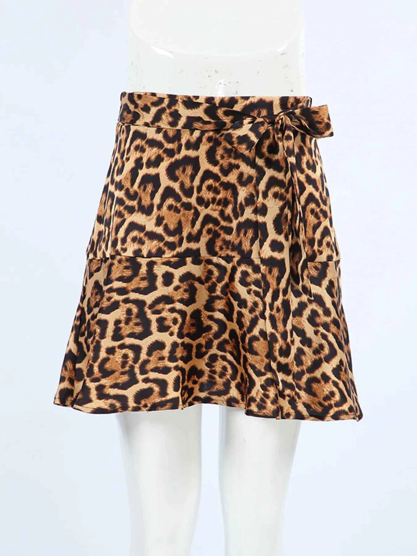 Leopard Print Mini Skirt 4b21ea8680d04be3b48475a6d5cb2f40-Max-Origin