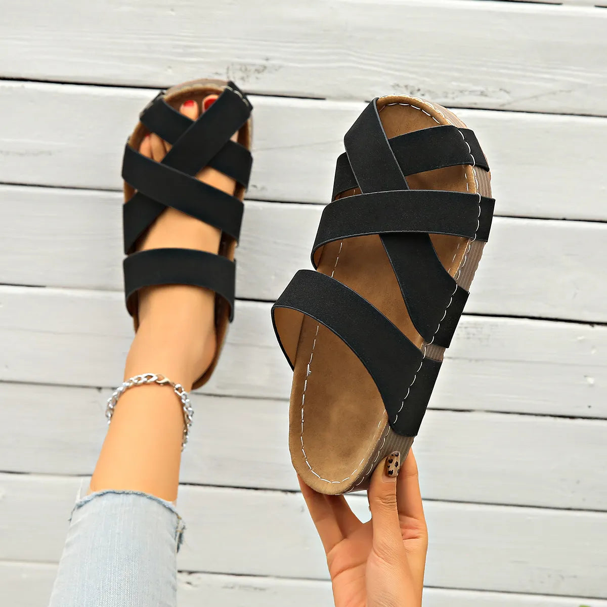 Round Toe Platform Sandals Black 4b417f0f-29ae-4674-9a6d-8632d2a0519c-Max-Origin