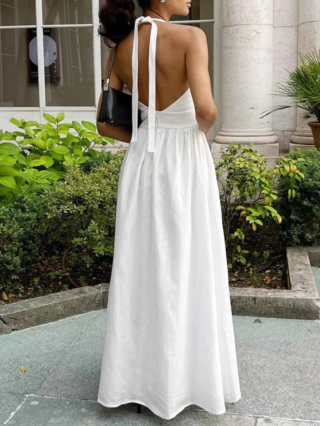 Halter Neck Flowy Maxi Dress 4b56b7f0-0c7d-438a-b3a2-60c1415ebe57-Max-Origin