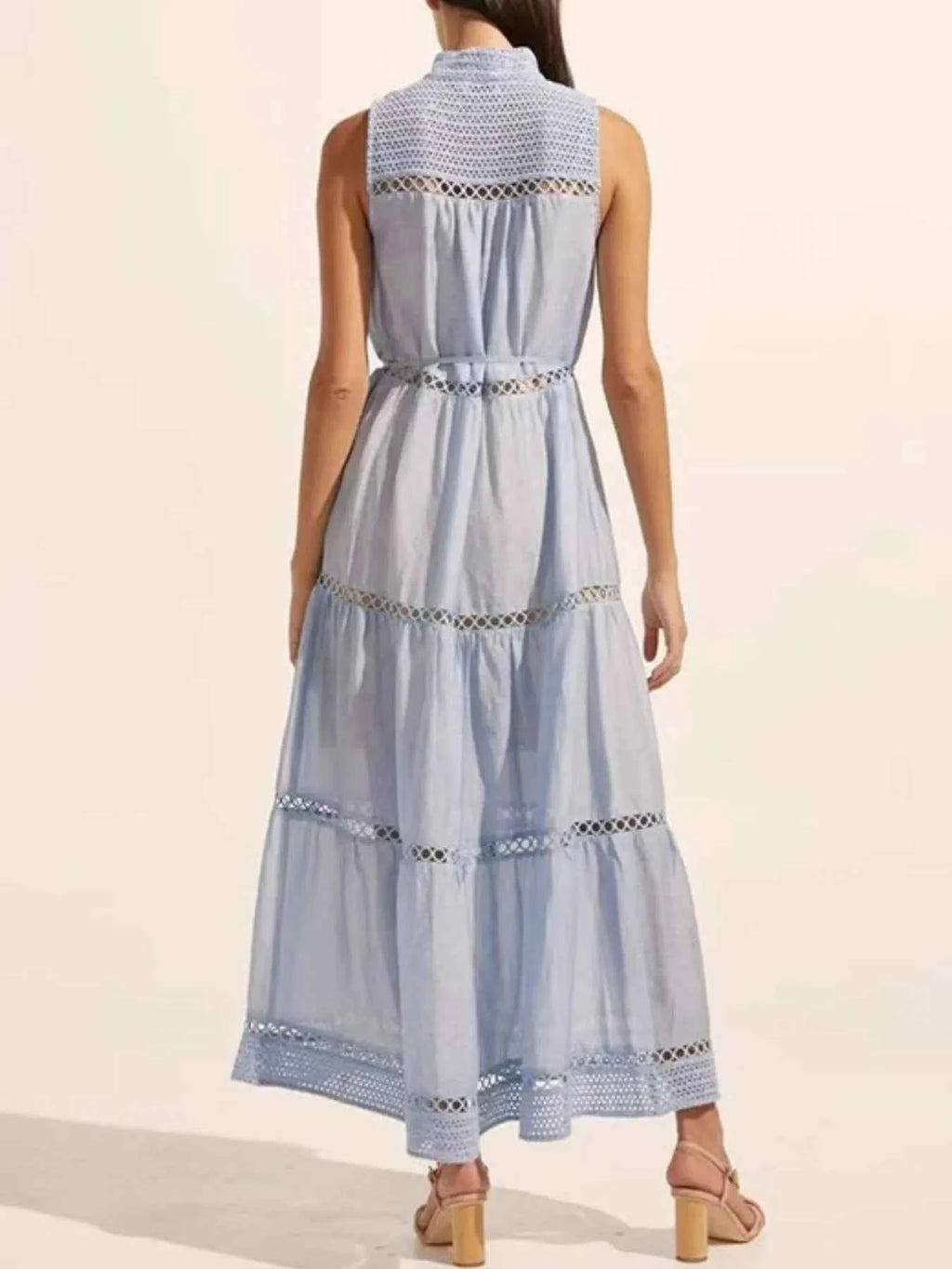Hollow Out Sleeveless Midi Dress 4b8014dc-b952-4203-a430-6fea83d3359c-Max-Origin