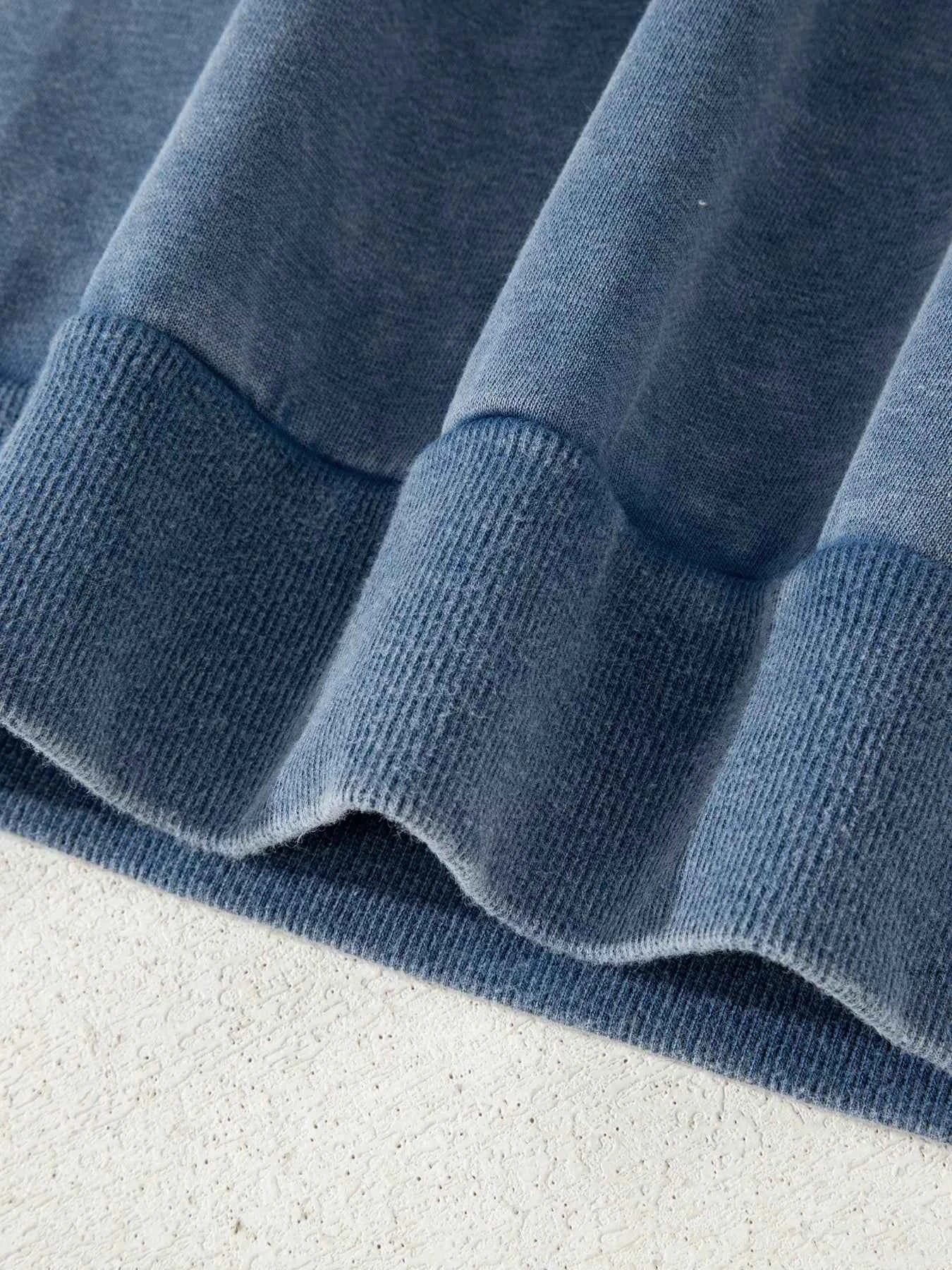 Lace Patchwork Detail Notched Neck Mineral Wash Baggy Sweatshirt 4b8576c16bc44af38698c642aa268da7-Max-Origin