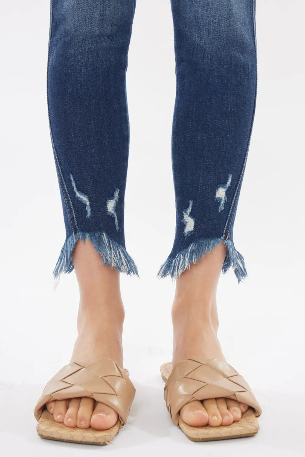 Kancan Raw Hem High Waist Cropped Jeans 4badcf62-e974-4440-8926-471ad73dd9b5-Max
