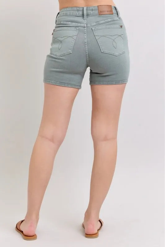 Full Size Hw Garment Dyed & Back Pkt Embroidery Shorts Plus Size 4c259310-b779-4f57-a3cc-41a210c0d158-Max-Origin