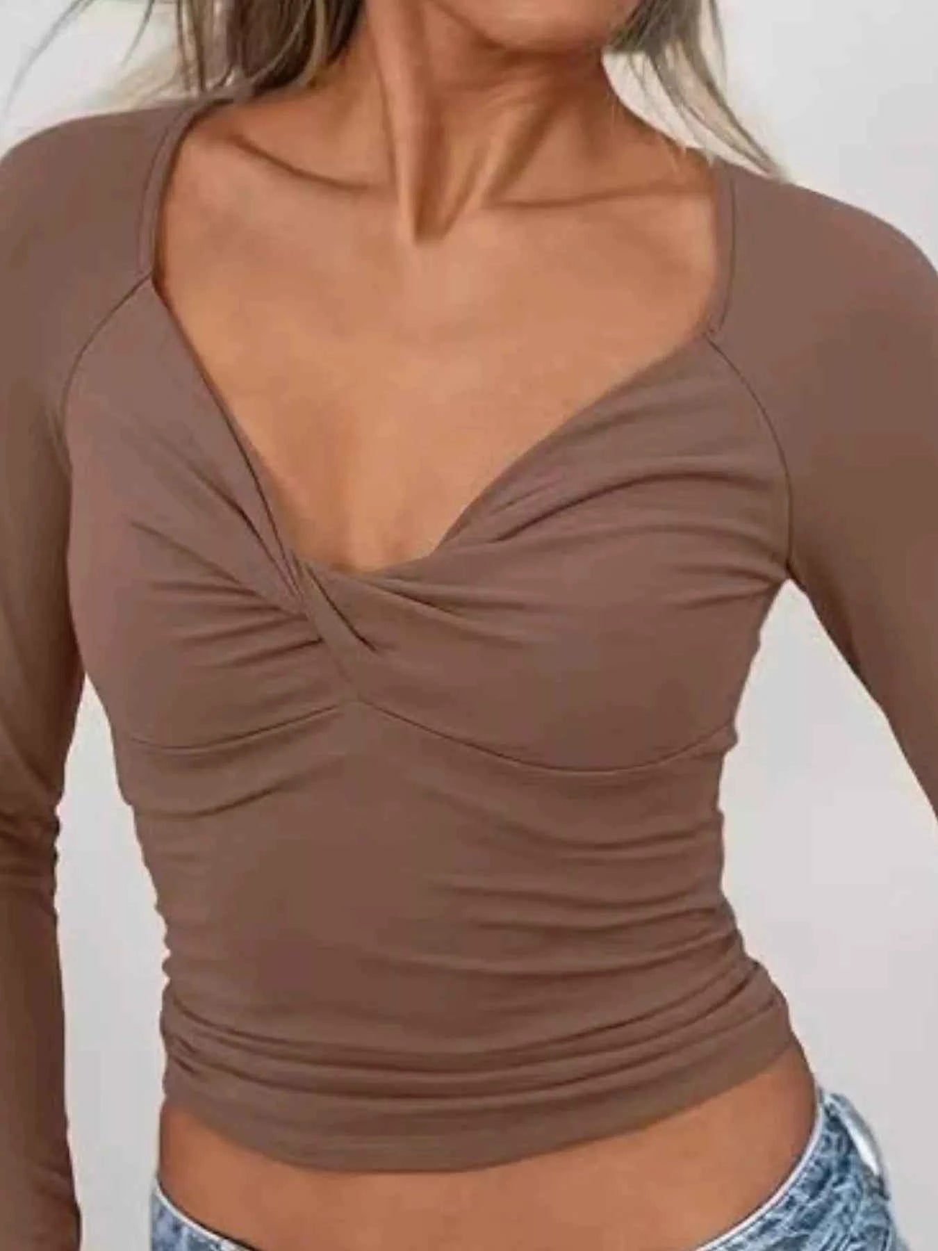 Twist Front Long Sleeve Fitted T-Shirt 4cab47e9-a7b1-477e-a2f7-993b4d12a790-Max-Origin