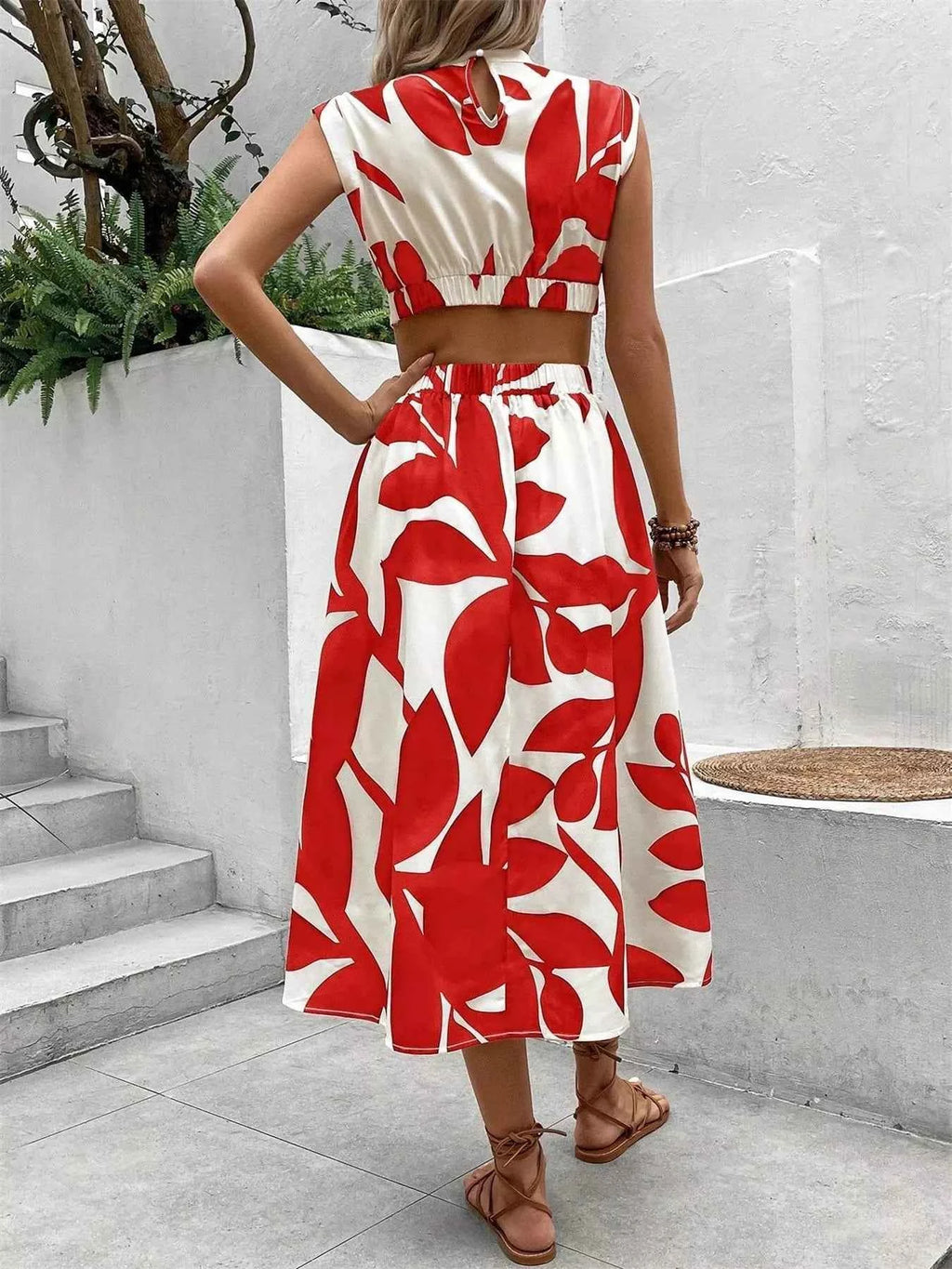 Cutout Printed Sleeveless Dress 4d0ca616-a46a-4b35-b8e2-08944ca46625-Max-Origin