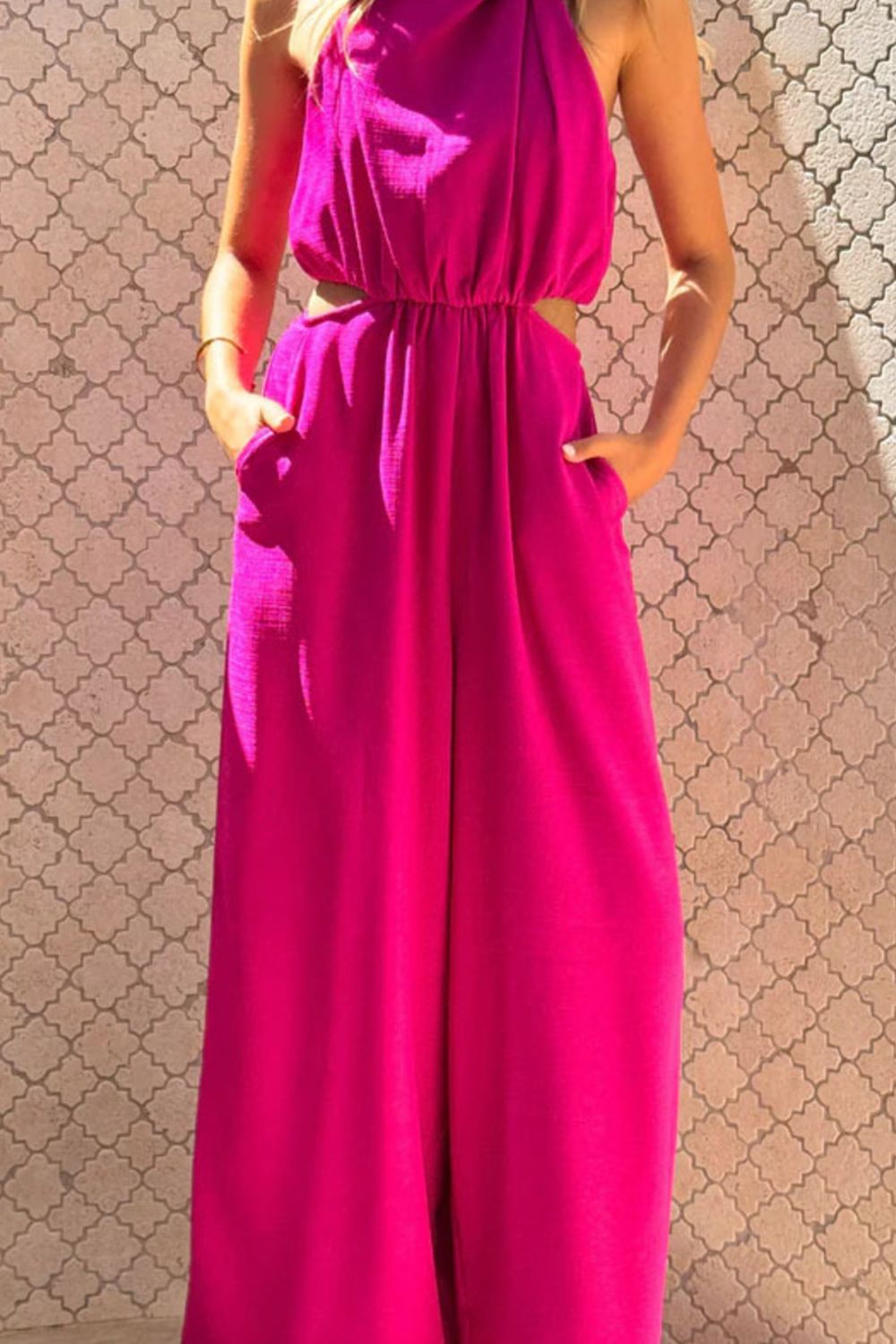 Cutout Sleeveless Wide Leg Jumpsuit 4d314b9d-7708-47dc-9335-4333f99f7b9b-Max