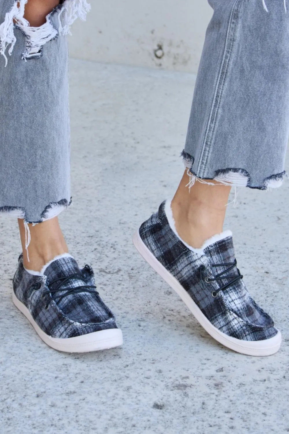 Forever Link Plaid Plush Flat Sneakers 4d99c3f0-a755-45f0-b2a8-f51953f195ec-Max