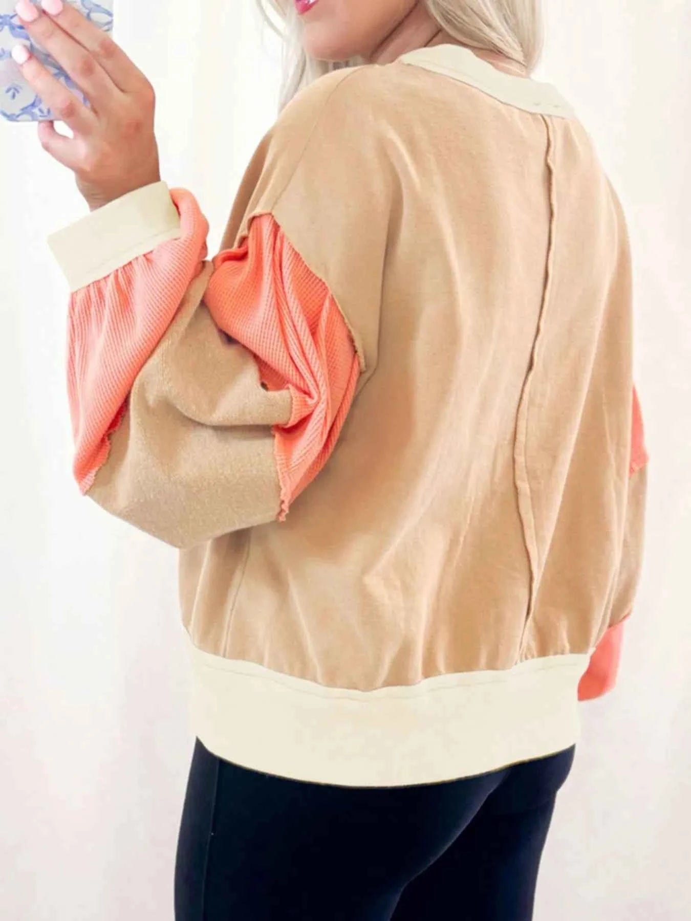 Color Block Long Sleeve Sweatshirt 4dcdee19-bbc7-4b93-8410-d8cd8a7417a5-Max-Origin