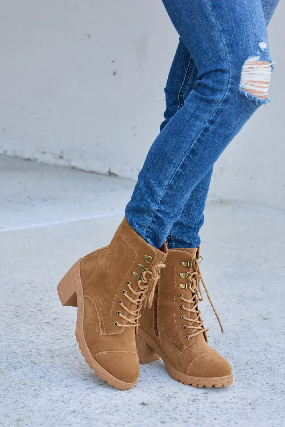 Forever Link Lace-Up Zipper Detail Block Heel Boots 4e3abc53-539f-4001-a7cc-7bbb34053623-Max