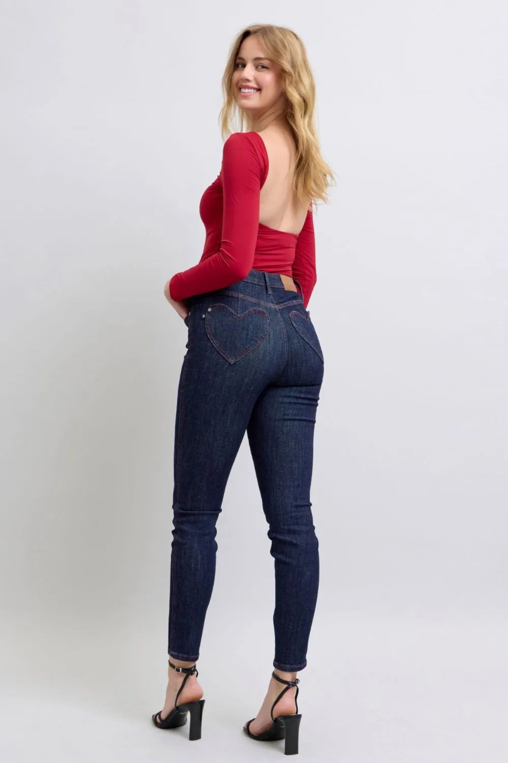 Judy Blue Full Size Heart Shaped Back Pockets Skinny Jeans 4e4274ce-c01e-4cfd-bd96-87b62451b405-Max