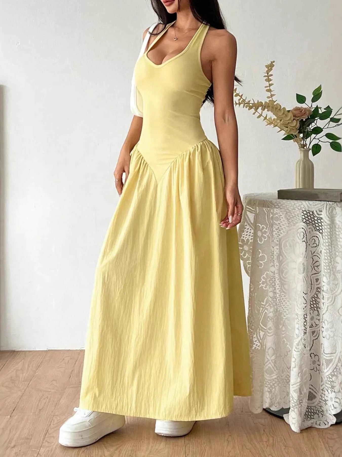 Halter Neck Maxi Dress 4e8fe415d6924d70be9a06f0876c146c-Max-Origin