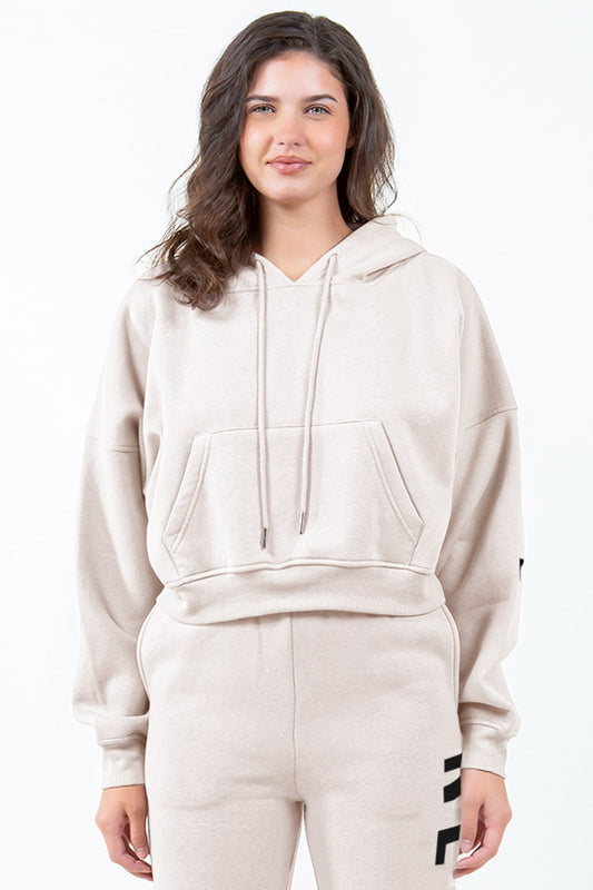 American Bazi Letter Graphic Long Sleeve Drawstring Cropped Hoodie 4ea9942a-e2ec-44a6-9abd-3a1af700b521-Max