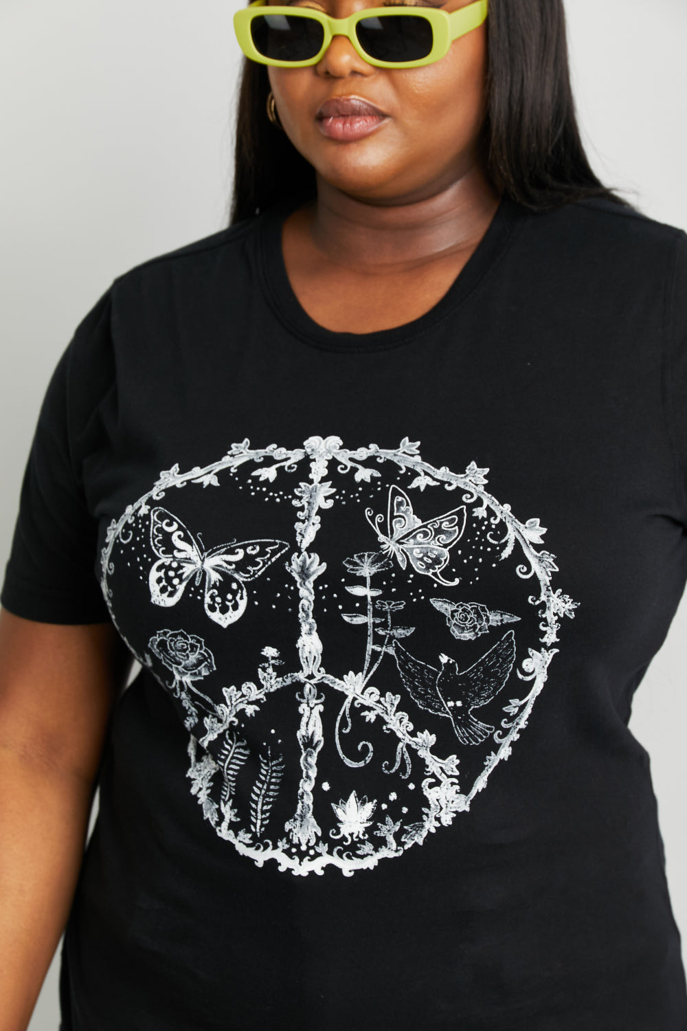 mineB Full Size Butterfly Graphic Tee Shirt 4ed0f4ea7f2647369b405ba7707dfc4b-Max