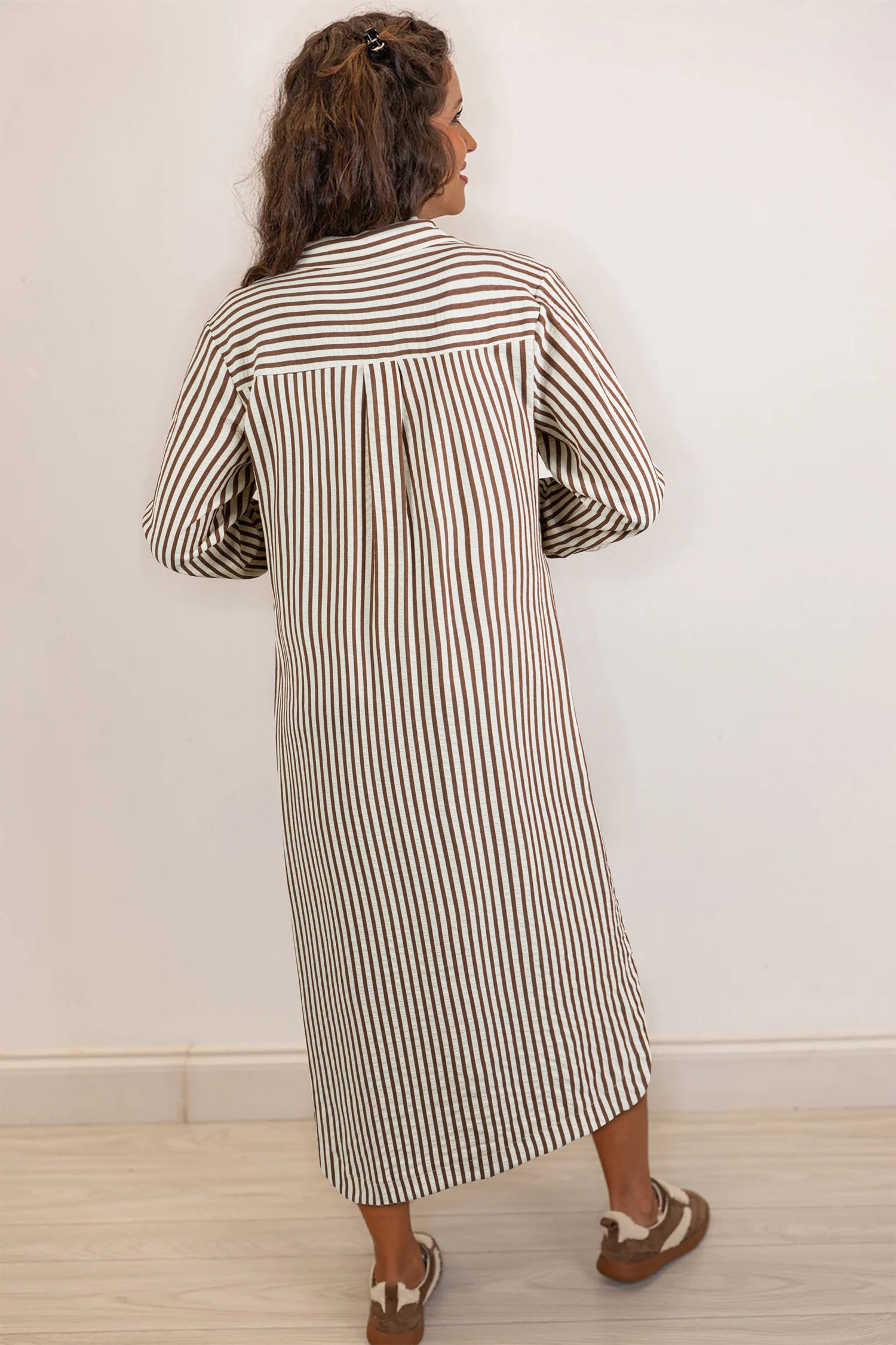 Brown Stripe Textured 3/4 Sleeve Round Hem Split Midi Shirt Dress 4eed59f6034747b3