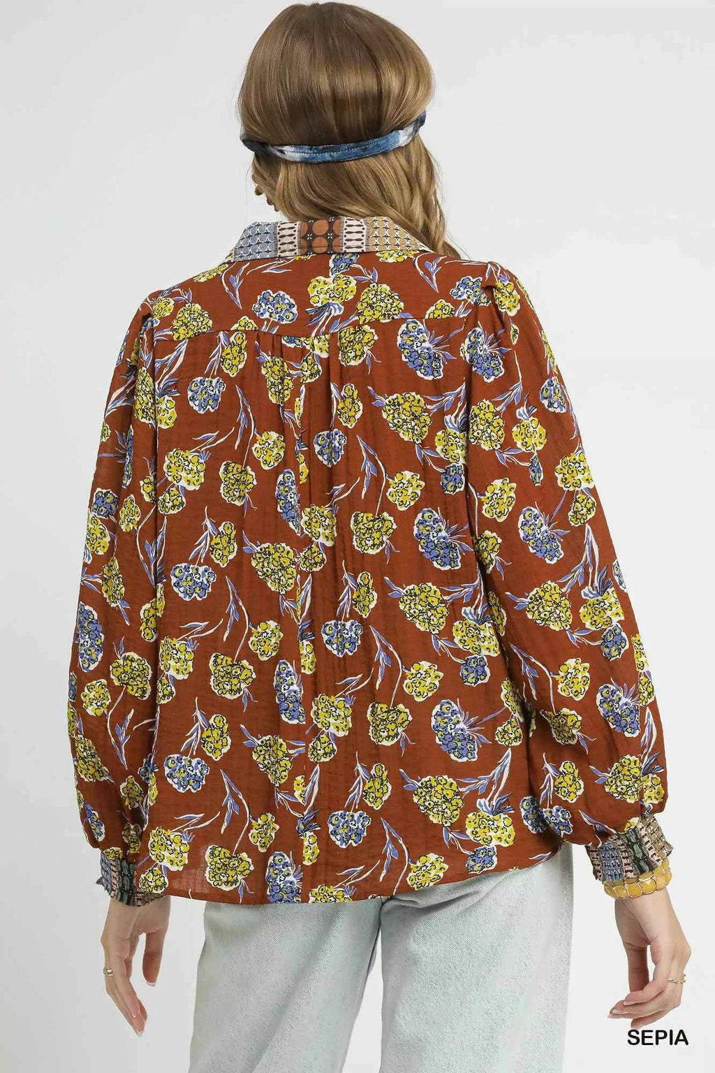 Umgee Floral Print Collar Blouse 4ef55bd5-7159-4938-96fc-39977cc44ae6-Max-Origin