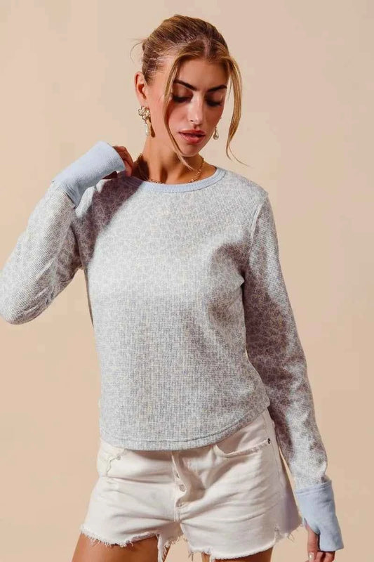 SO ME Textued Floral Knit Top with Contrast Cuffs 4f2f7500c92743e8ae24059a279fbba4-Max-Origin