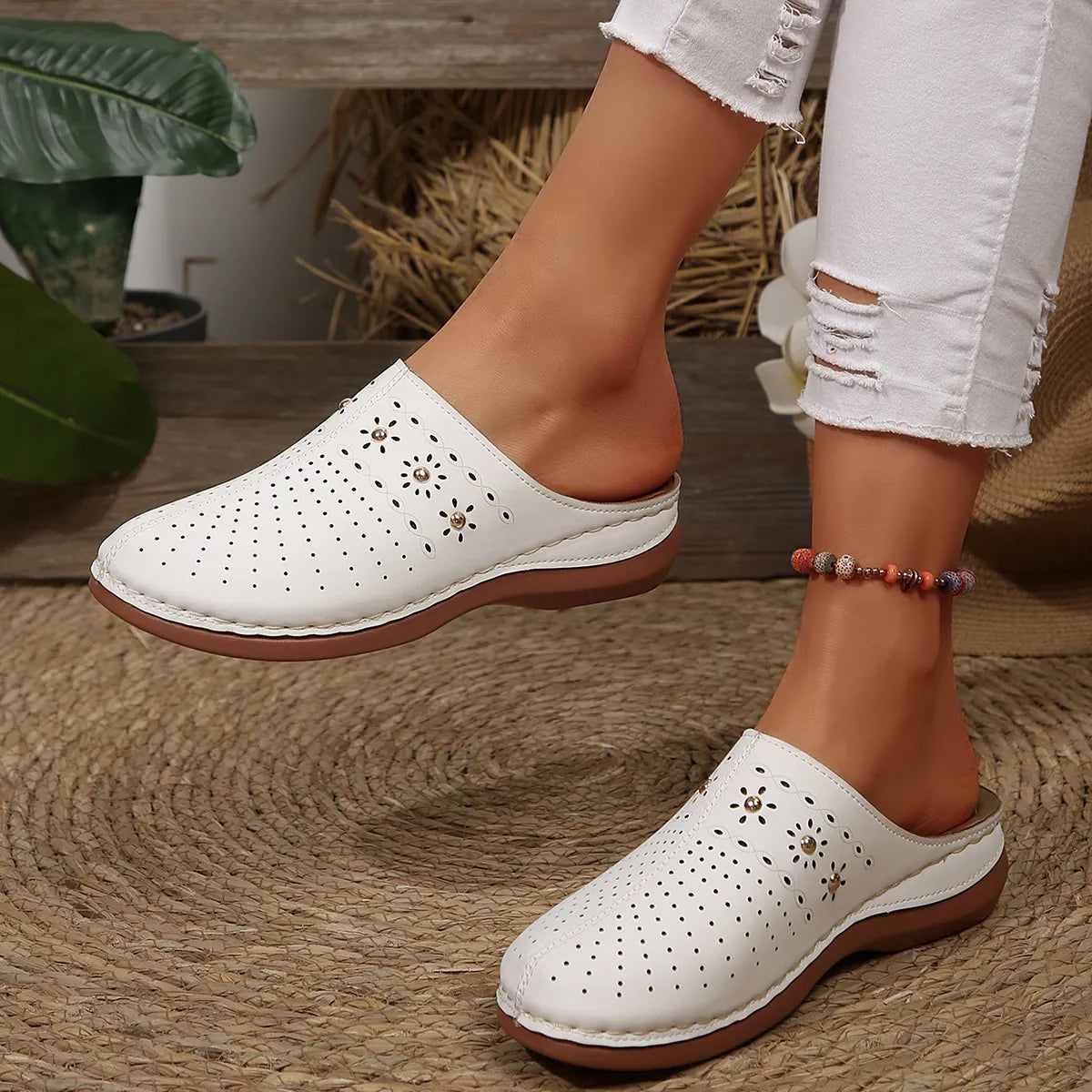 Round Toe Platform Loafers 4f736b7c-96d3-409a-a4e6-868c9ecbc017-Max-Origin