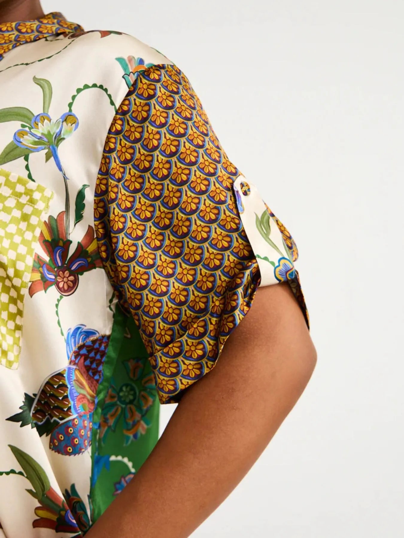 Printed Button Down Shirt and Pants Set 4f7633c3-0a4e-447d-a819-cc307c4c17b9-Max-Origin