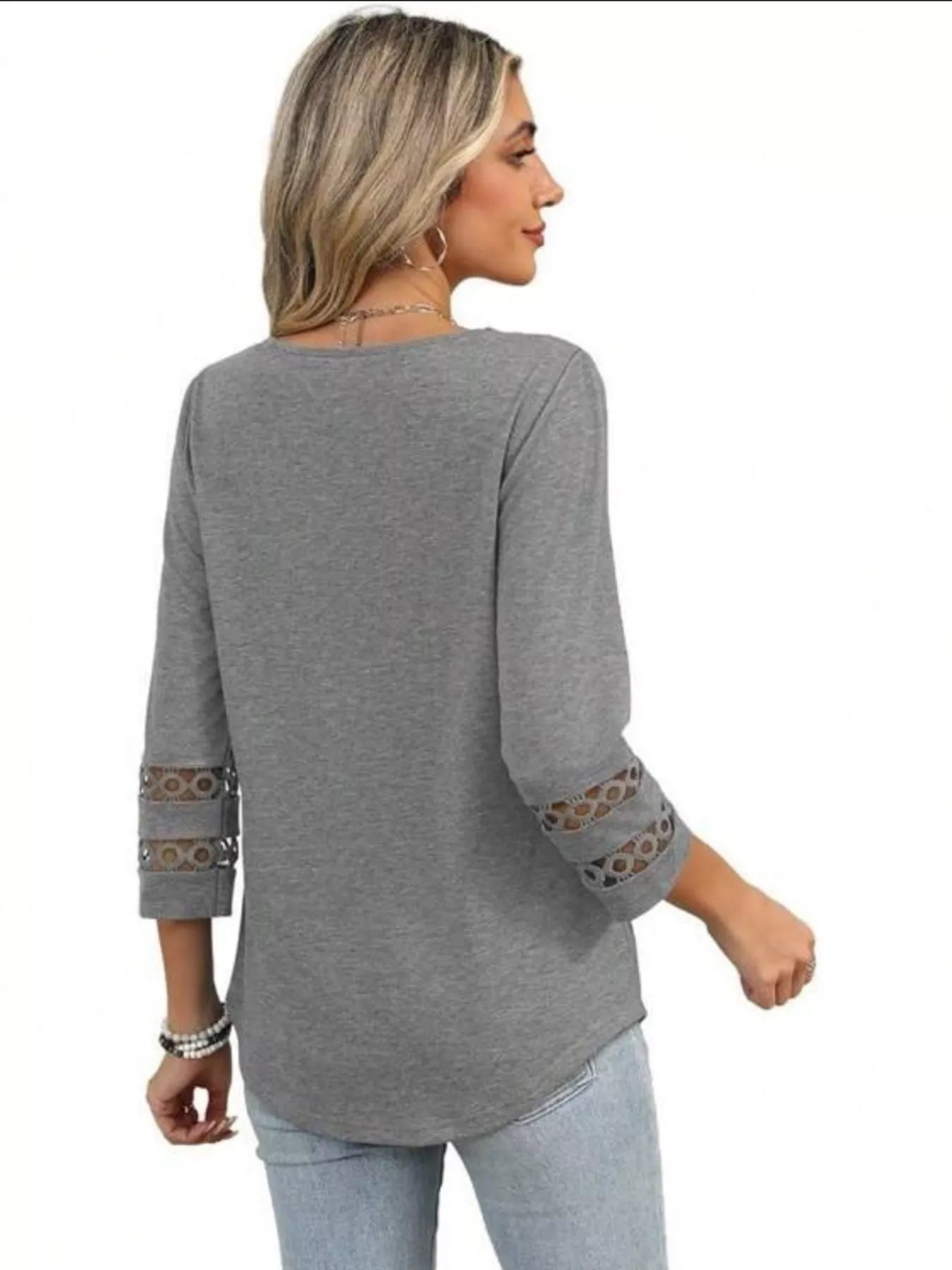Full Size V-Neck 3/4 Sleeve T-Shirt Plus Size 4f88df412e324d7990a4cca41e3c4d81-Max-Origin